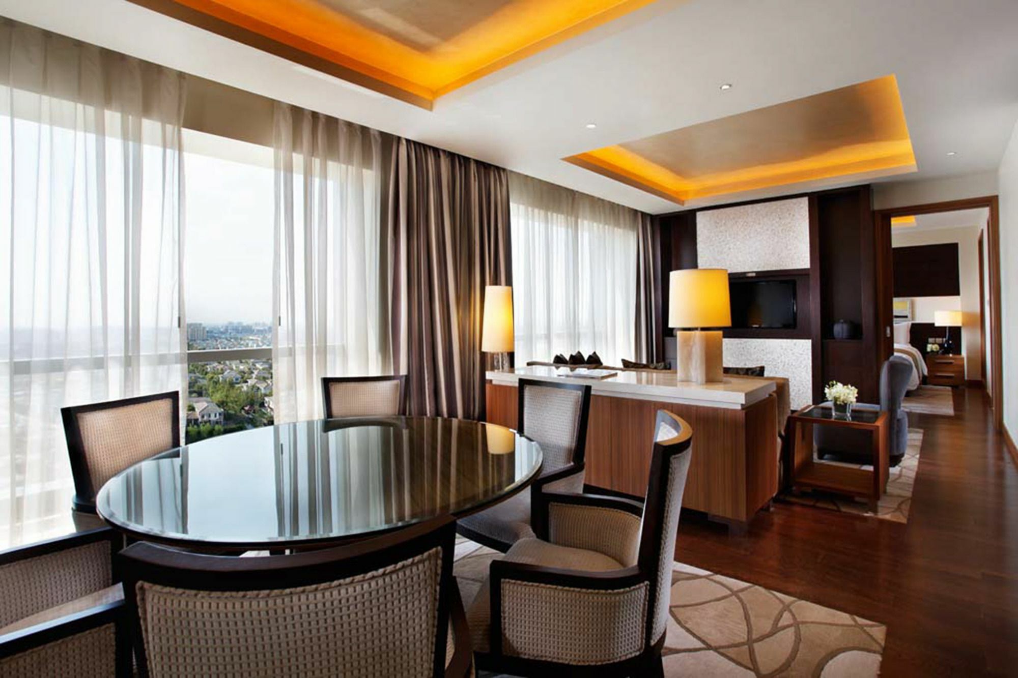 Holiday Inn Shanghai Pudong Kangqiao By Ihg - Free Shuttle Bus To Disney Land, Ins Swimming Pool Номер фото